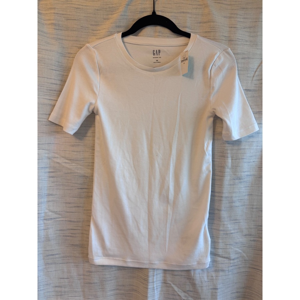 Gap Modern Tee Womens XS White Short Sleeve Crew Neck Ribbed T-Shirt 540635-03-1